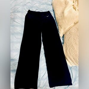 Nike  Pants Wide Straight Leg Leggings Black NWOT size S
